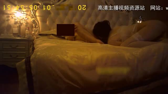 身材比例极佳的20岁清纯毛少小仙女粉逼美穴操的受不了